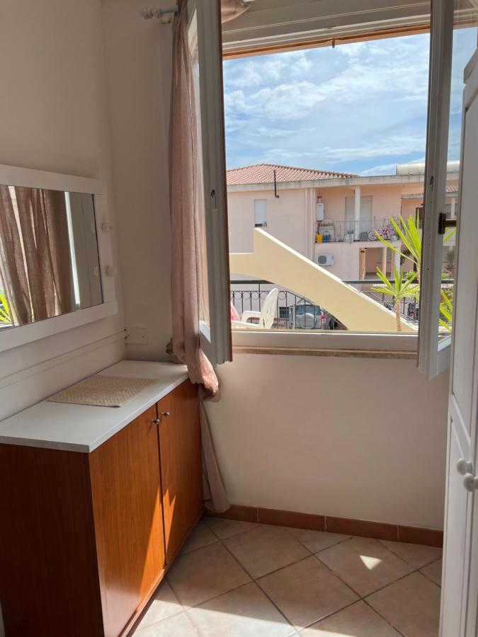 Appartamento Santa margherita di Pula Esterno foto