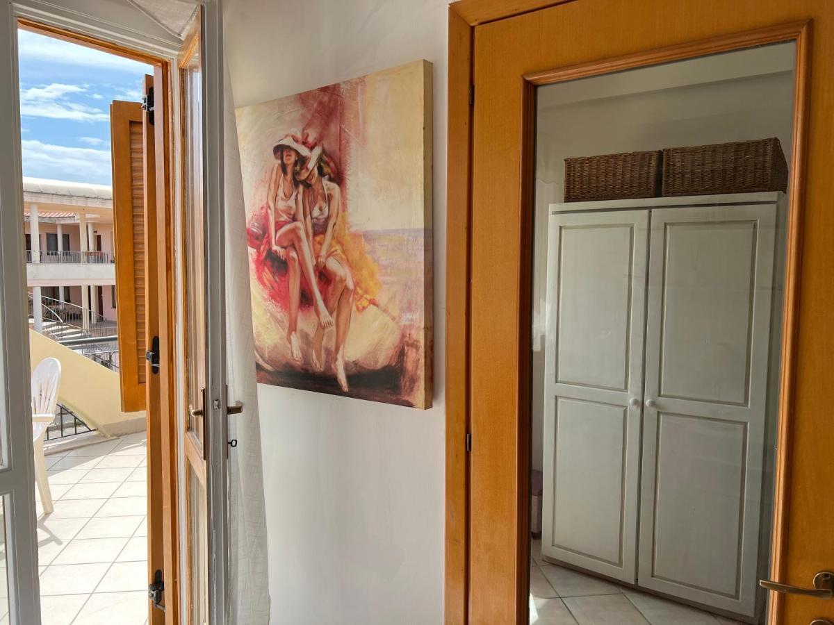 Appartamento Santa margherita di Pula Esterno foto
